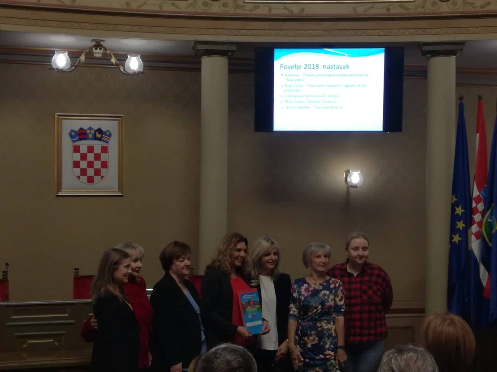 46521116 708571969521468 1842379685372100608 n